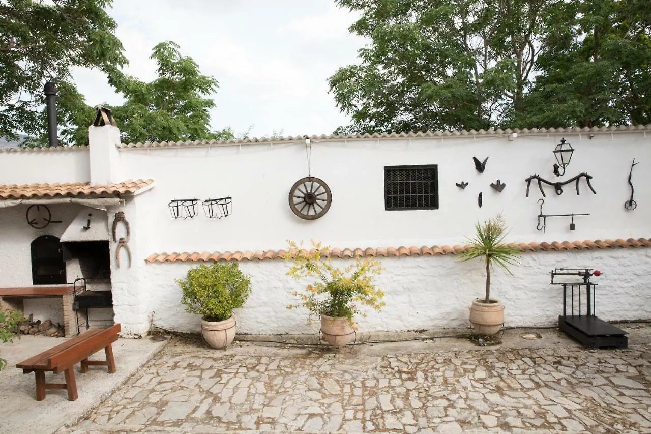 Cortijo El Canjilon Montefrio Holiday home